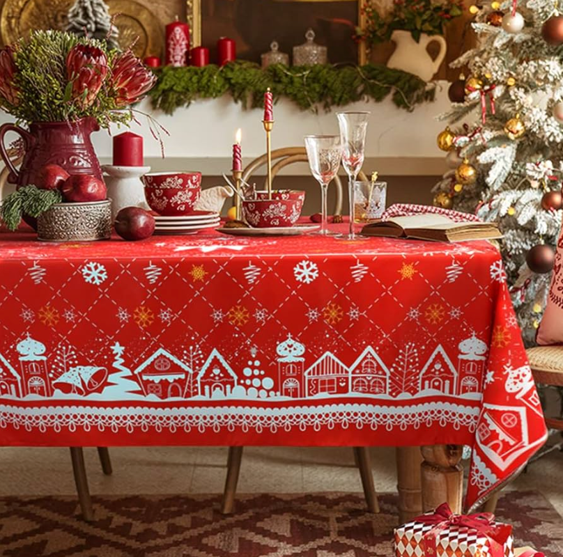 Holiday Fabrics & Linens